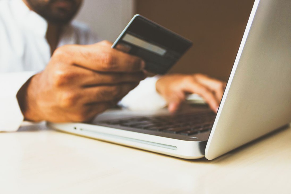 Website &amp; E-commerce Basic Package